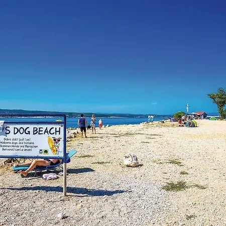 1 Bedroom Awesome In Appartamento Crikvenica